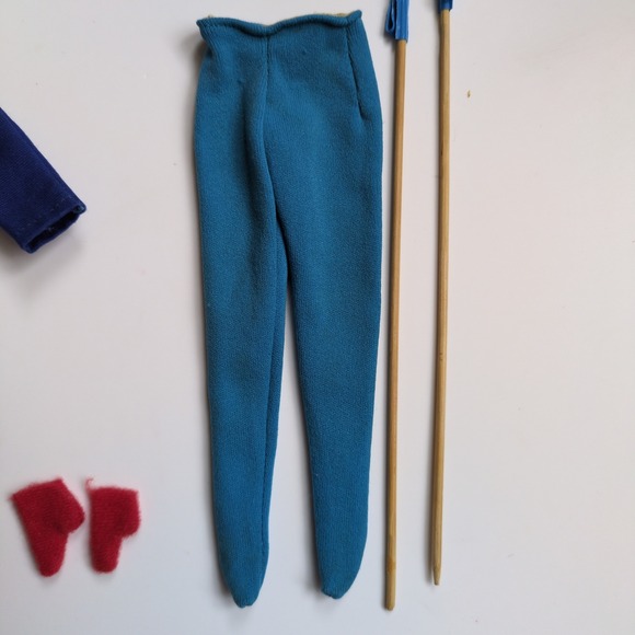 Vintage 60s Barbie #948 Ski Queen Clothing Outfit - Jacket Boots Poles Pants - Picture 5 of 9